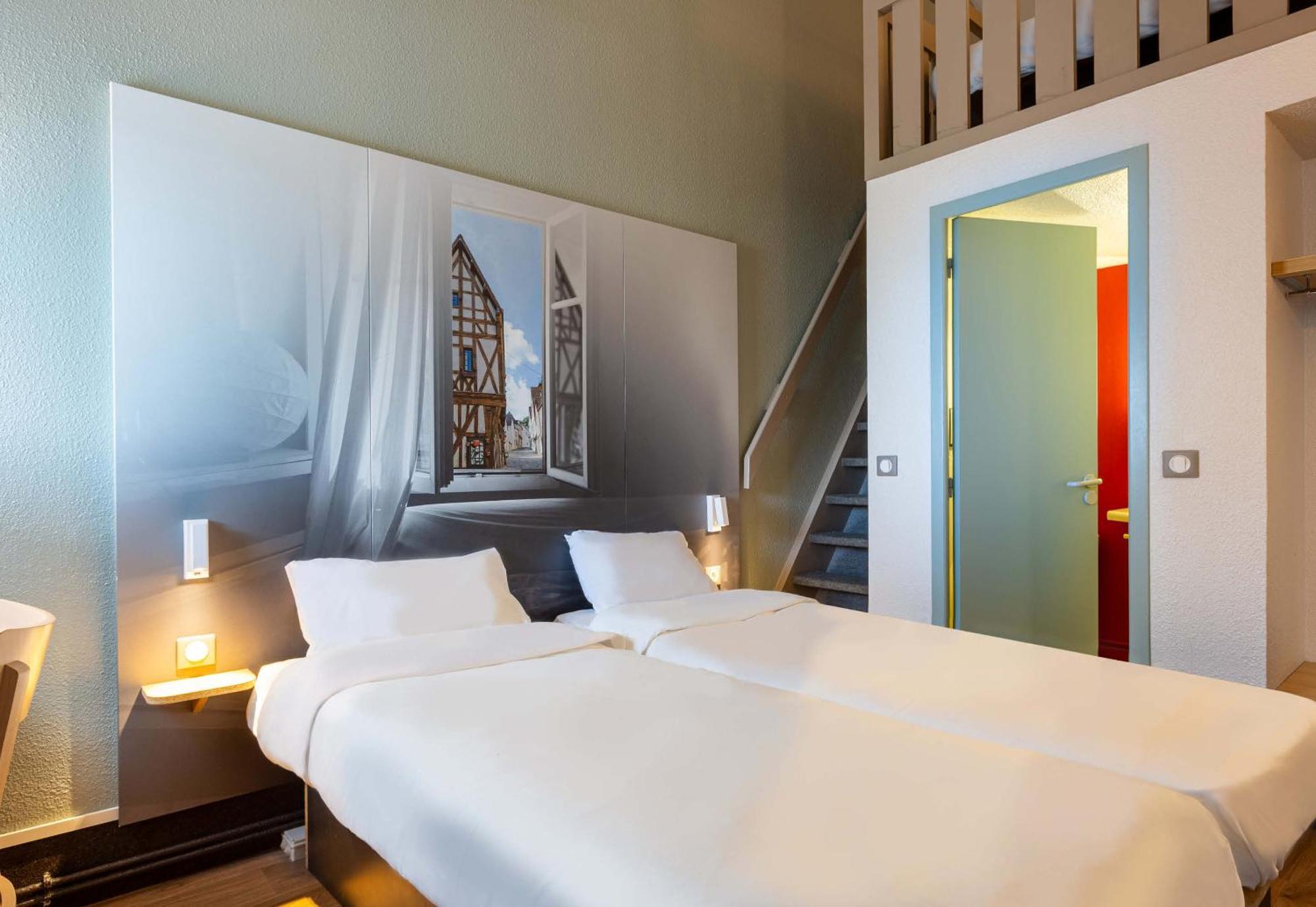 B&B Hotel Chartres Le Forum Le Coudray Eksteriør billede