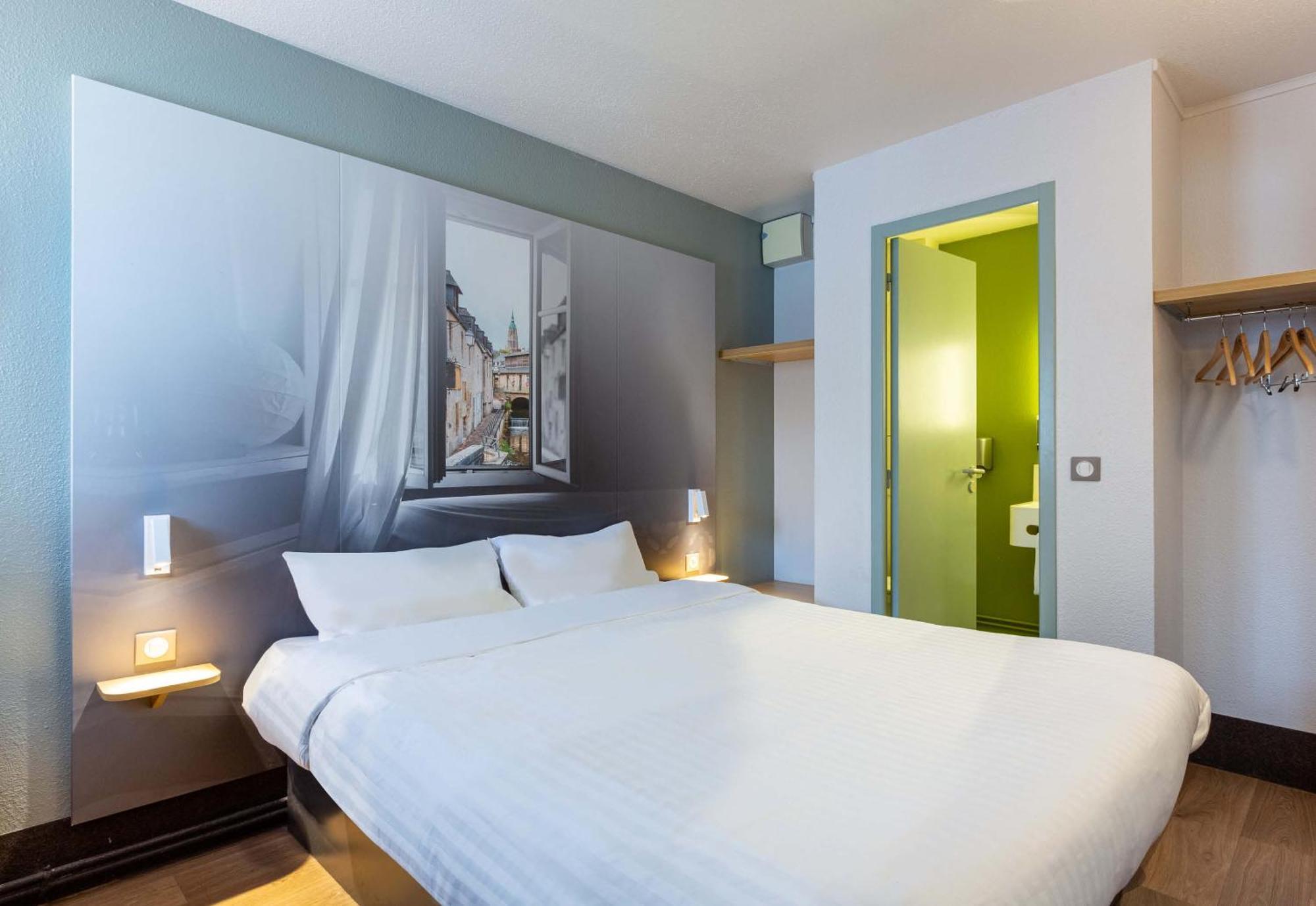 B&B Hotel Chartres Le Forum Le Coudray Eksteriør billede